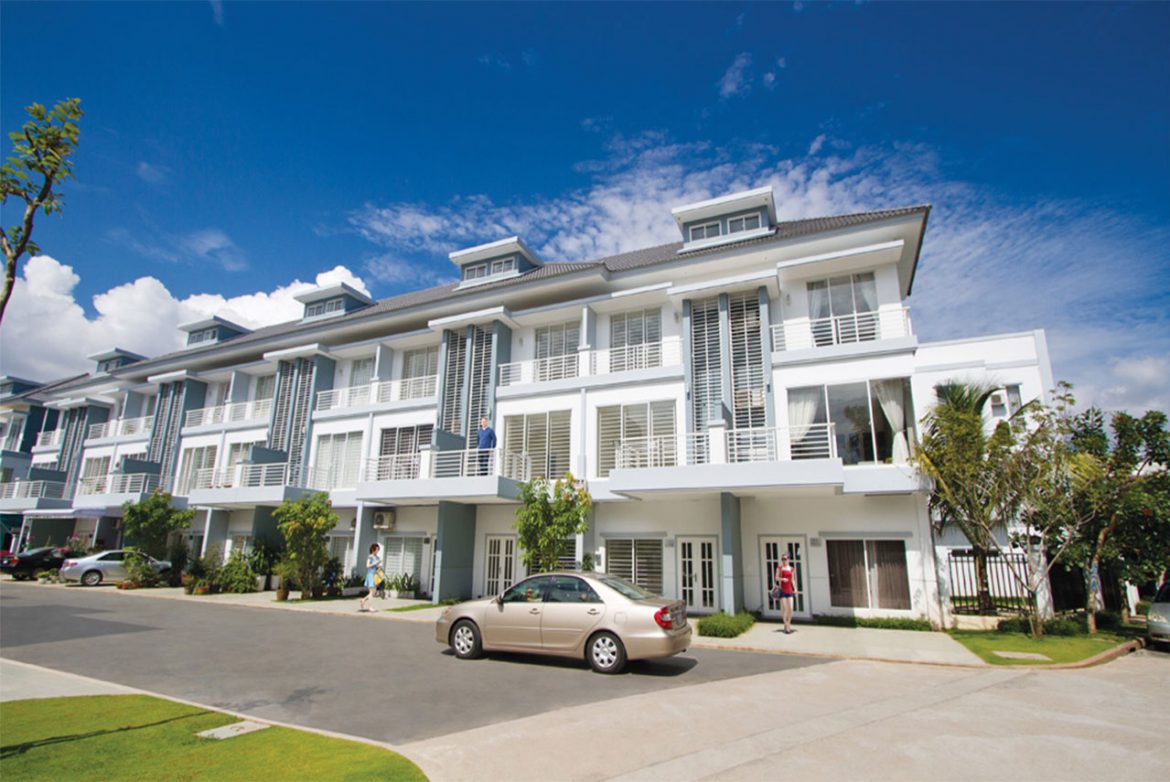 វីឡាកូនកាត់ LA សម្រាប់លក់ក្នុងគម្រោងបុរី ប៉េង ហួត ដឹស្តា អិតធឺណល